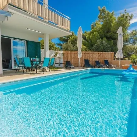Family Friendly House With A Swimming Pool Milna, Brac - 24609 Vikendica Milna (Brac)