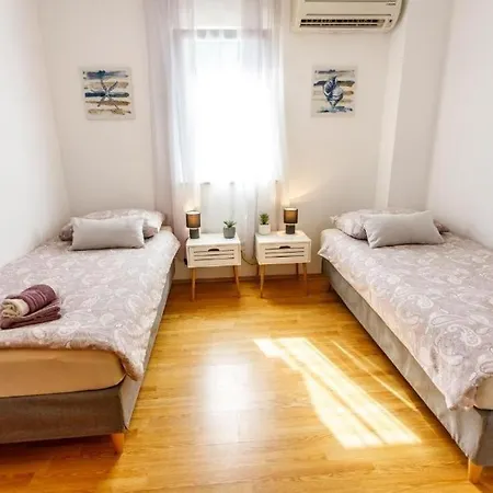 Family Friendly House With A Swimming Pool Milna, Brac - 24609 Vikendica